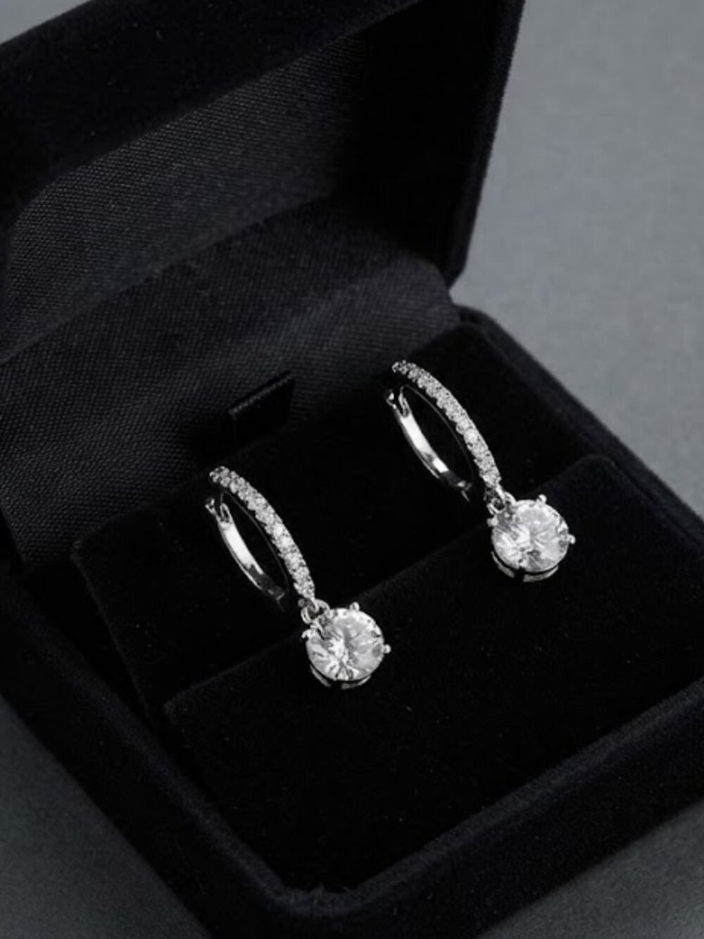 Zales White Lab-Created Sapphire Drop Earrings in Sterling Silver - NWOT - Picture 1 of 3